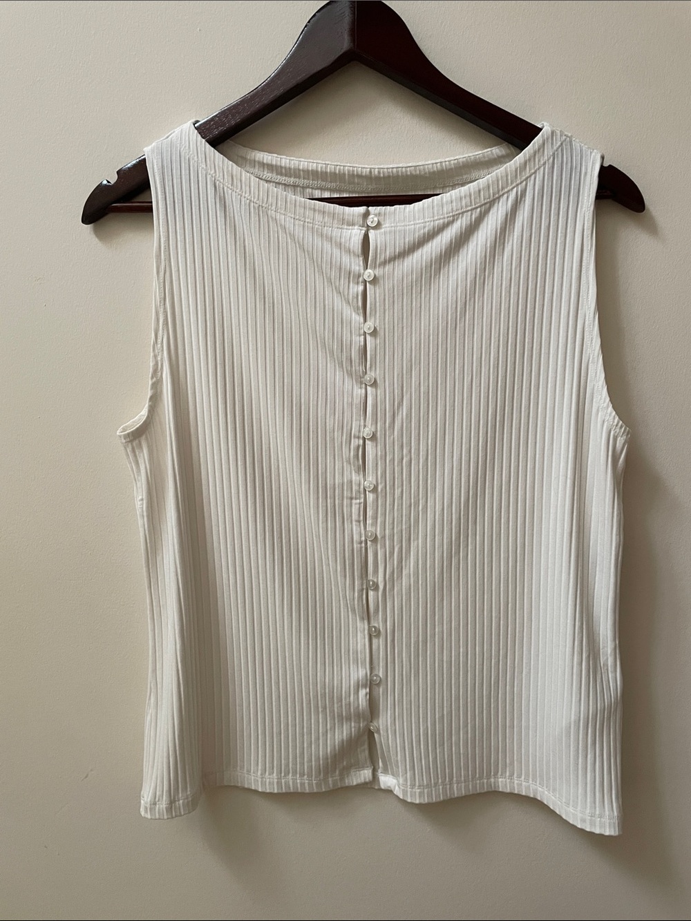 Abercrombie & Fitch Cream Ribbed Sleeveless Button-Up Camisole